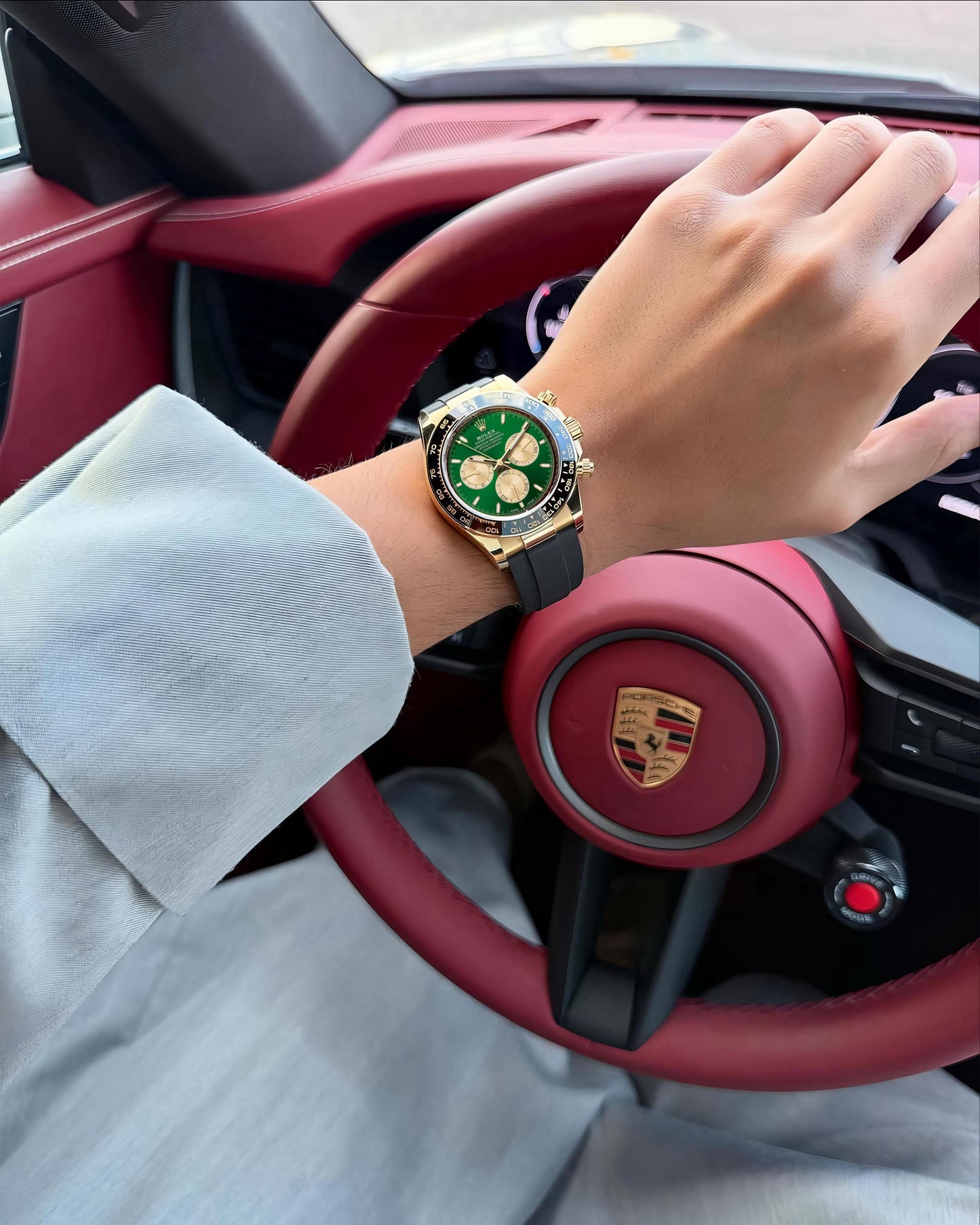 ROLEX COSMOGRAPH DAYTONA MEN'S WATCH – GREEN DIAL WITH GOLD CASE & BLACK SILICON STRAP