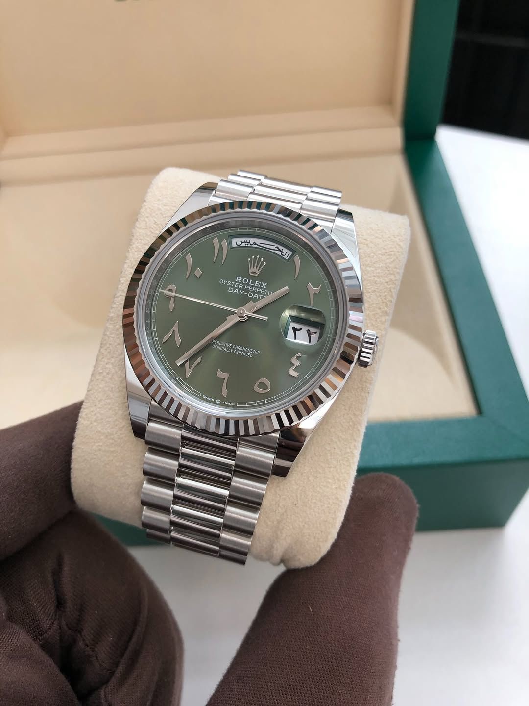 MEN’S ROLEX DAY-DATE AUTOMATIC WHITE
